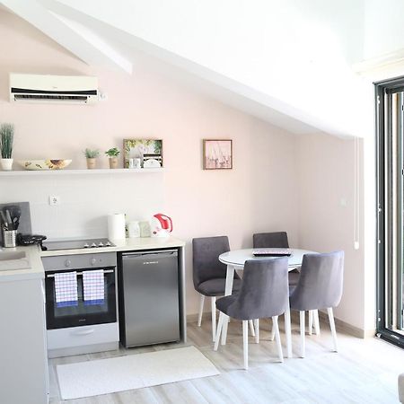 Apartmani Dijana 2 Kotor Exteriör bild