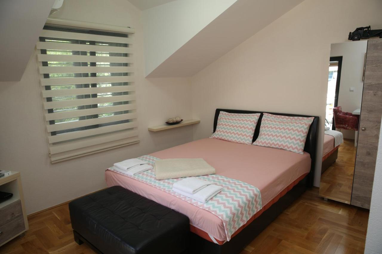 Apartmani Dijana 2 Kotor Exteriör bild
